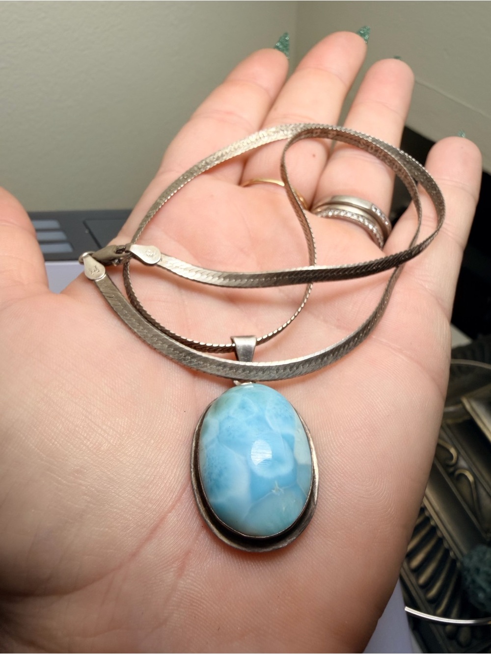 Beautiful sterling/Larimar stone necklace